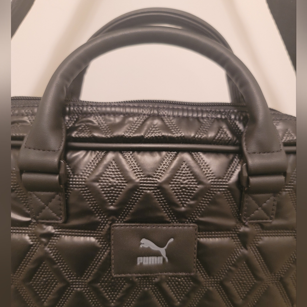 Puma Oversized Classics Archive Sports Bag with Handles, Black Metallic - Picture 8 of 12